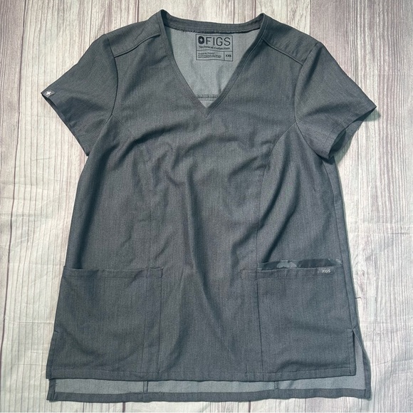Figs Other - Figs Scrubs Womens XXS Gaya Camo Pocket Nurse Scrub Top Limited Edition Graphite